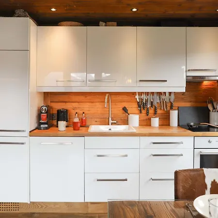 Apartment Praz 11 By Interhome